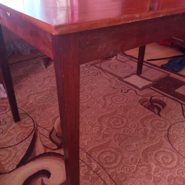 Стіл для вітальні,парта,компютерний