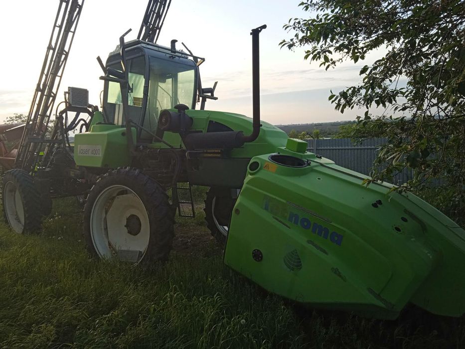 Самохідний обприскувач Tecnoma laser