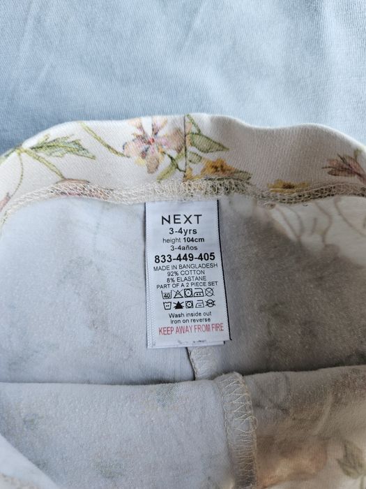 Komplet tshirt + getry Next r.104cm