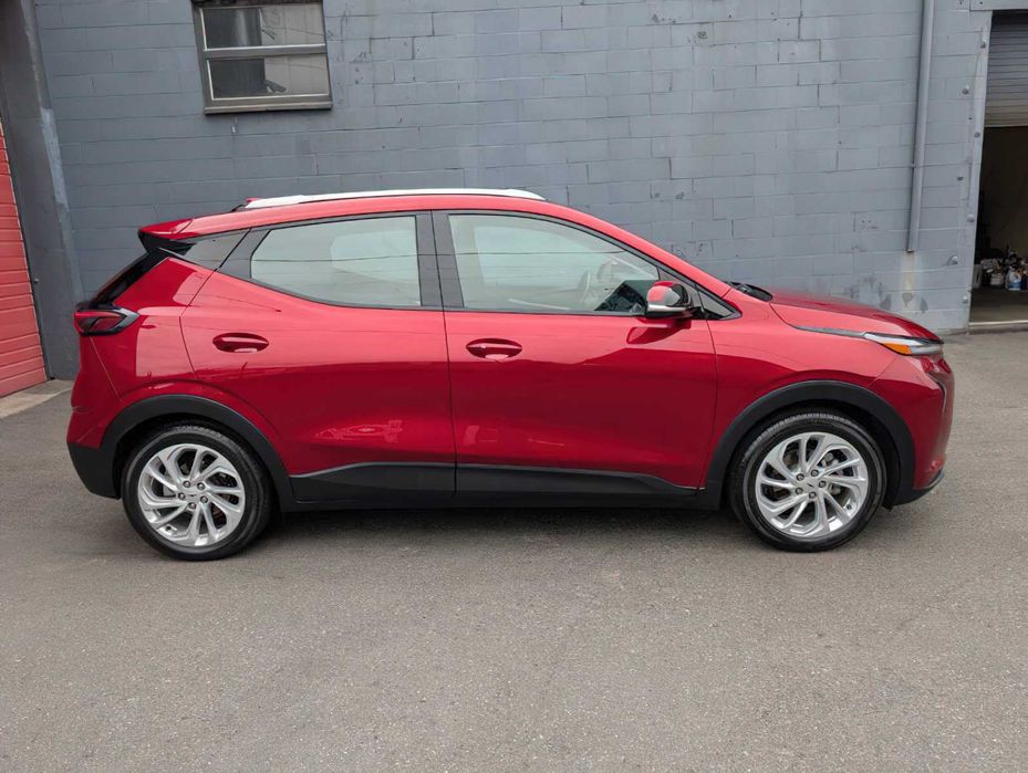 Chevrolet Bolt EUV LT      2023