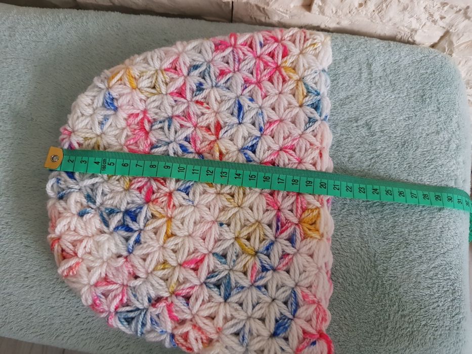 Czapka Handmade kolorowa lekka wygodna i ciepła