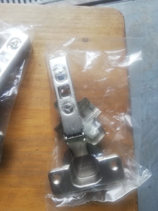 Vendo Dobradiças64740974044034124