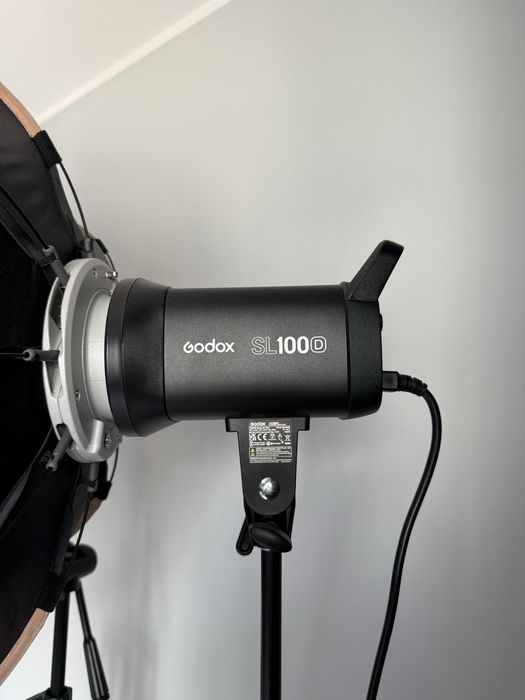 Zestaw oświetleniowy Godox SL100D + softbox z gridem + SmallRing RGB