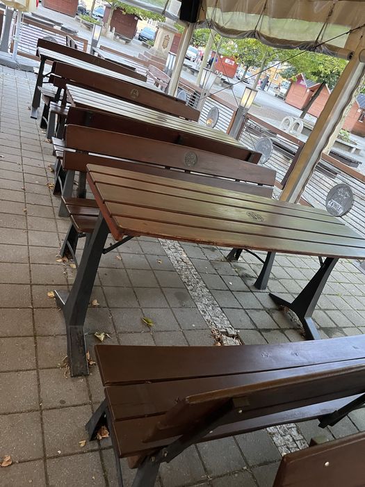 Ławka i stolik do lokalu bądź ogrodu