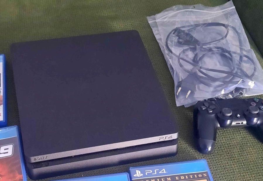 Ps4 slim usada 500gb