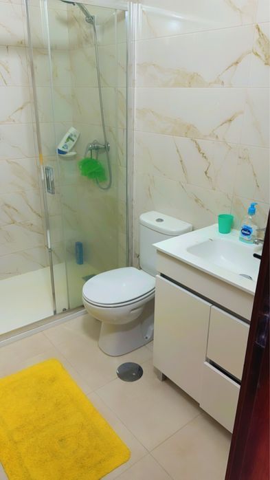 Quarto para arrendar