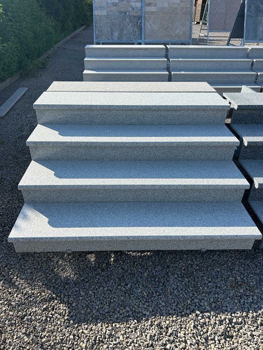 GRANIT Schody granitowe BULLNOSE stopień kamienny szary 150 cm