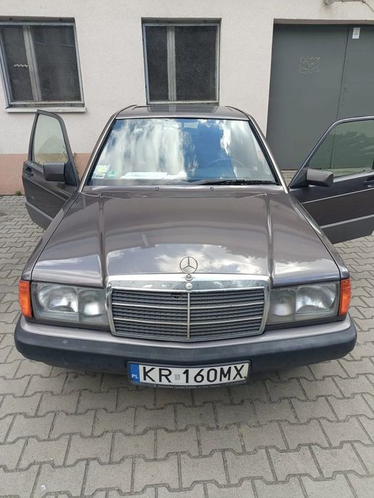 Mercedes-Benz Seria 190