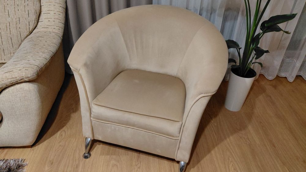Kremowa sofa + 2 fotele