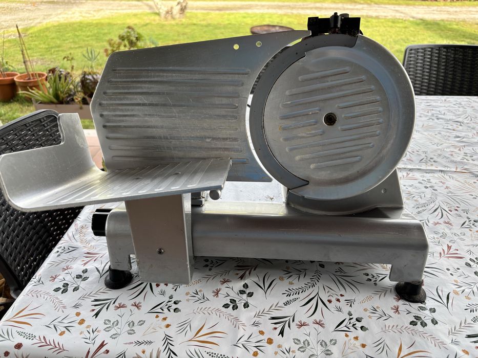 Fiambreira profissional em metal