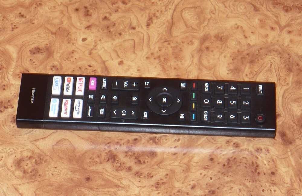 Oryginalny pilot ze sterowaniem głosowym do TV Hisense 55A7GQ