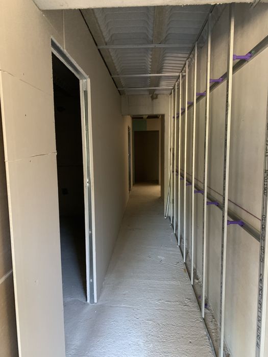 Trabalhos de pladur ( tecto falso , barramento e pintura )