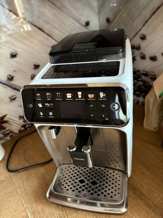 Ekspres Philips latte go