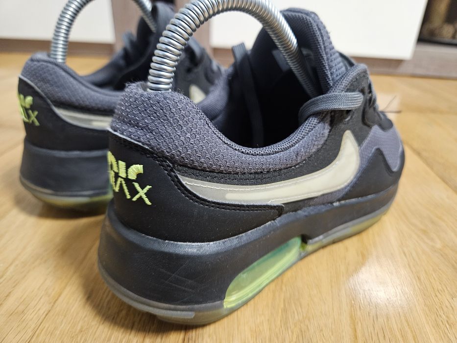 Nike airmax Motif 38