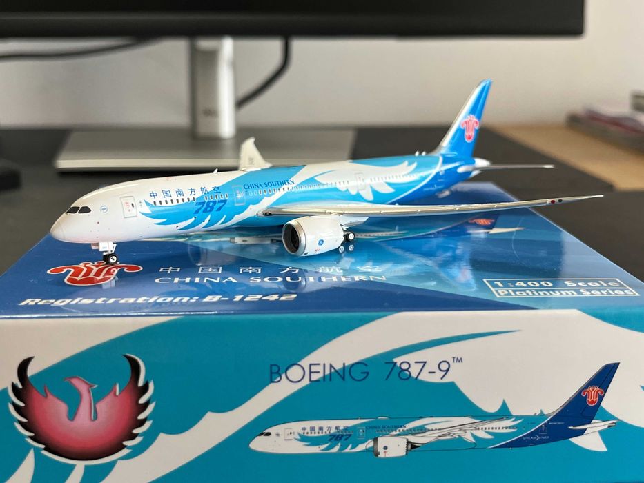 Miniatura China Southern B787
