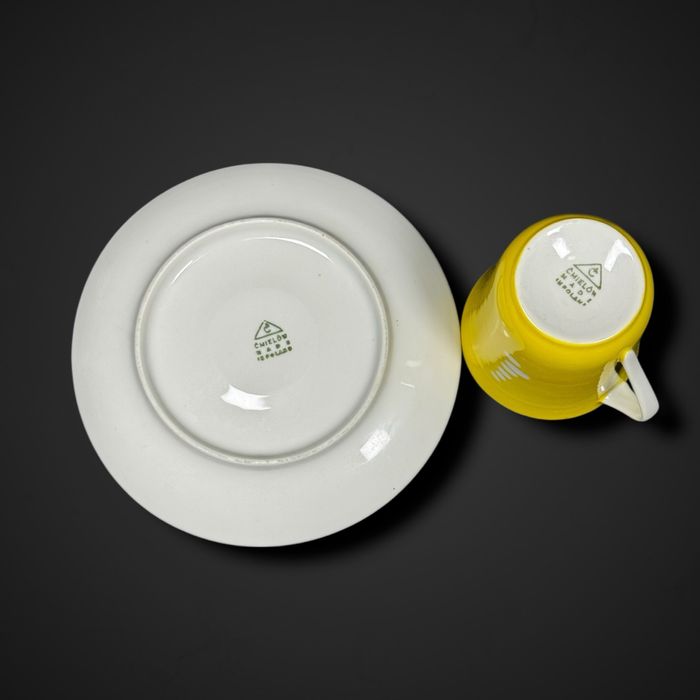 Filiżanka ze spodkiem Ćmielów Krokus proj. Potacki żółta b5/12078