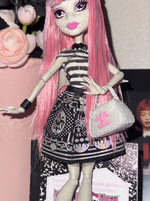 Рошель базова Monster high