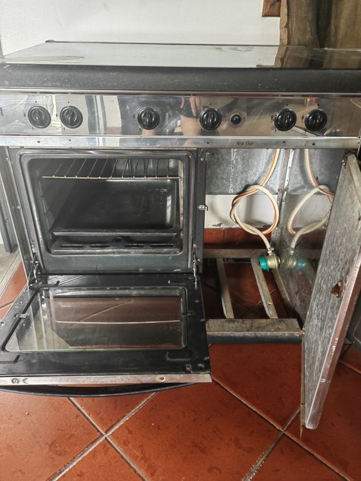 Fogão a gás com 5 bocas