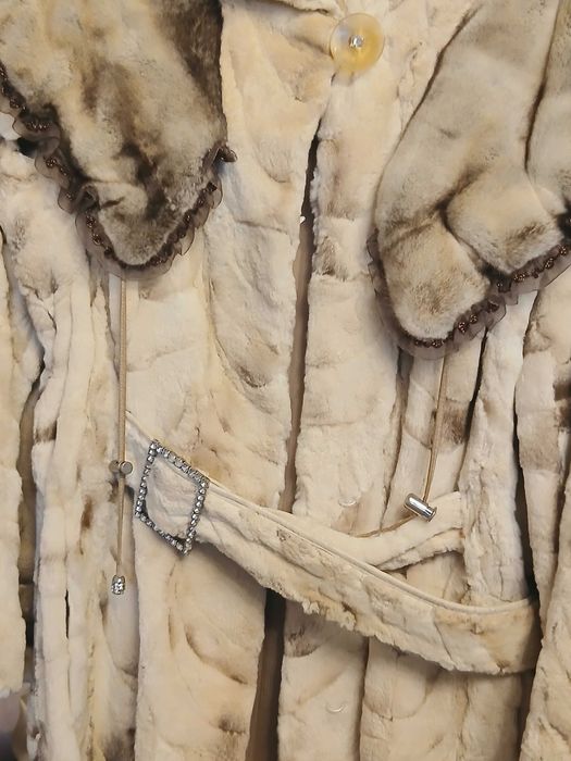 Шуба норковая оригинал Mido удлинённая.Камені swarovski.