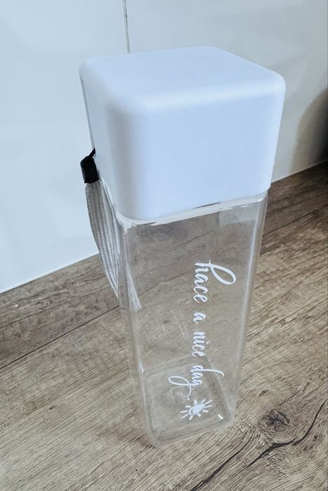 Nowy kubek/bidon na wodę