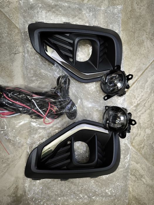 Форд Ford escape kuga 2023-24 рік накладки противотуманки ST-LINE
Ford