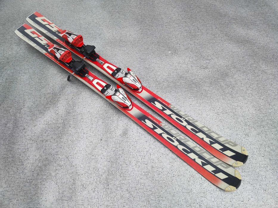 Świetne juniorskie narty STOCKLI LASER 135 cm! Po serwisie