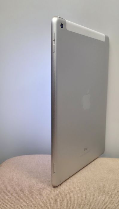 Планшет Apple Ipad 5th 128gb Wi-Fi+4G LTE 9.7 2017 Silver