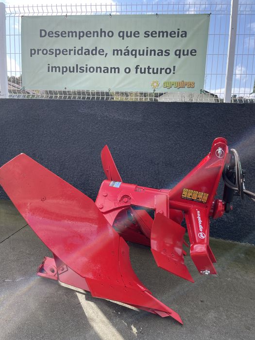 Charrua reversivel hidraulica 12”