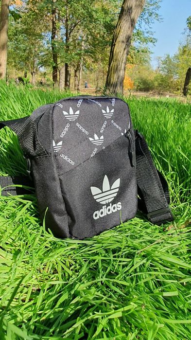Сумка Adidas чорна через плече