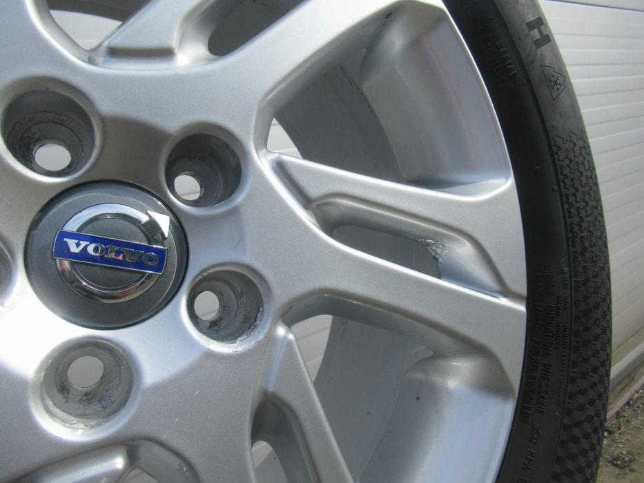 Alu+opony zima R17 VOLVO XC70, FORD KUGA I,GALAXY 3,S-MAX II  2071