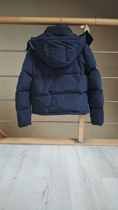 Sprzedam kurtke na zimę firmy EA7 Emporio Armani