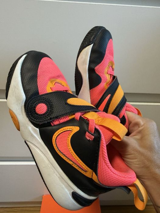 Кроссовки Nike Team Hustle оригинал 32 размер