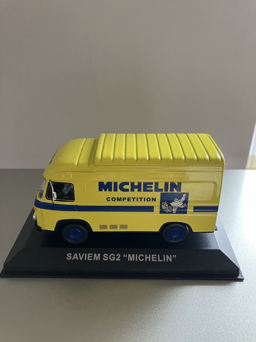 Miniatura Saviem SG2 Michelin