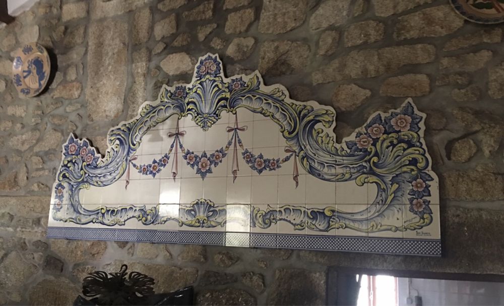 Magnífico painel de Azuleijos , pintado á mão, assinado