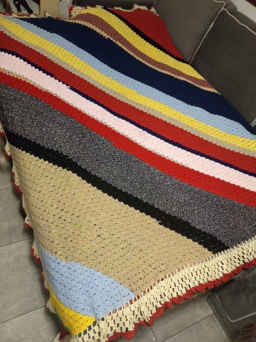 Narzuta PRL ręcznie robiona