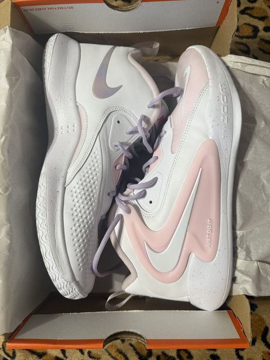 Волейбольні кросівки