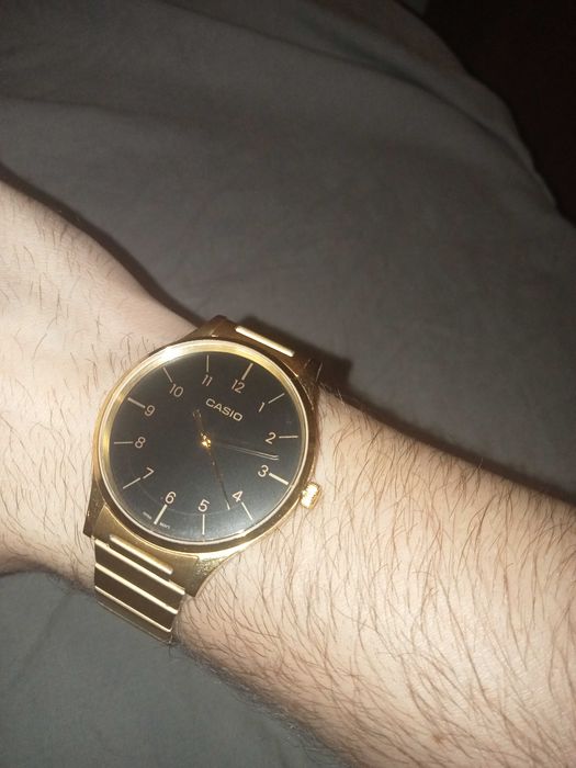 Relógio Casio Dourado e preto