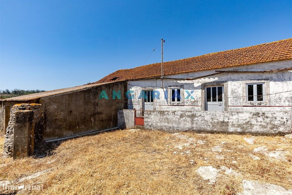 ANG1661 - Moradia T2 para Venda em São Bento, Porto de Mós