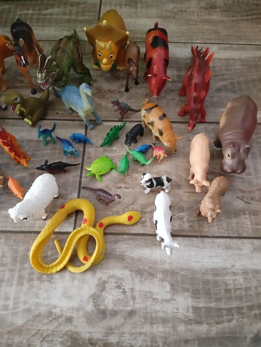 Zwierzęta zwierzątka farma dinozaury