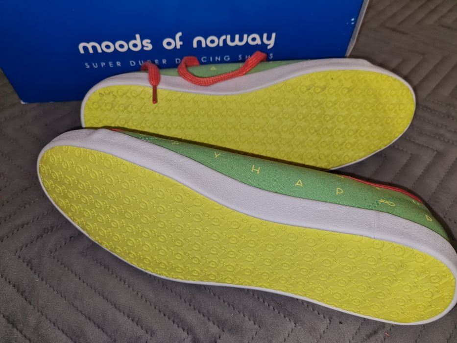 NOWE stylowe tenisówki  firmy moods of norway