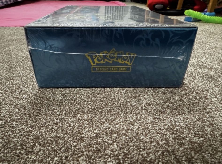 Mega charizard ultra premium collection