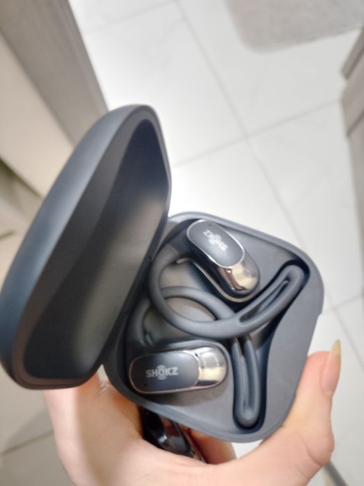Бездротові навушники SHOKZ з США в відмінному стані.