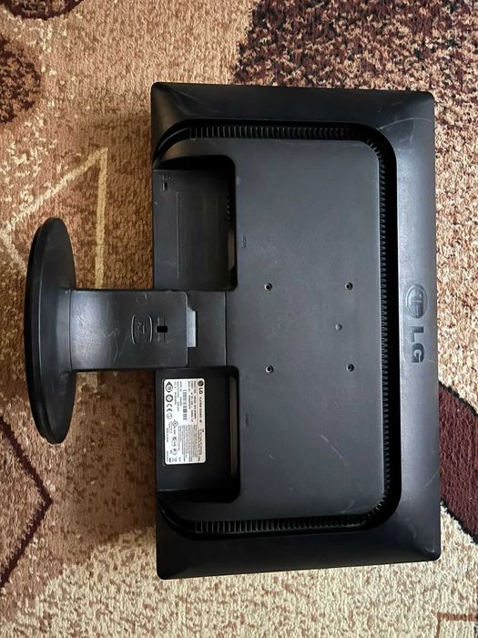 Монітор LG Flatron W2046S-BF