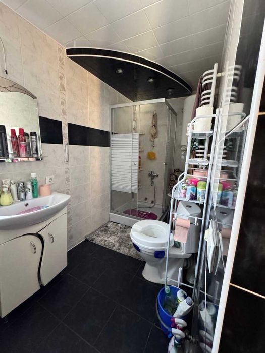 Продається приватний будинок в м.Яремче