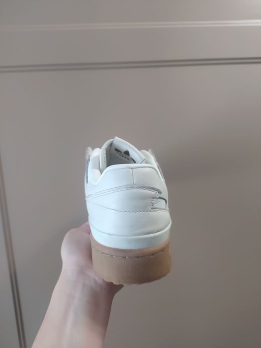 Buty Adidas Forum 84 Low CL Rozmiar 40 i 2/3