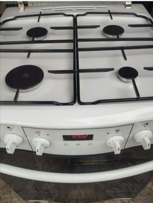 Kuchenka gazowo elektryczna 50 cm, lodówka, pralka zamrazarka