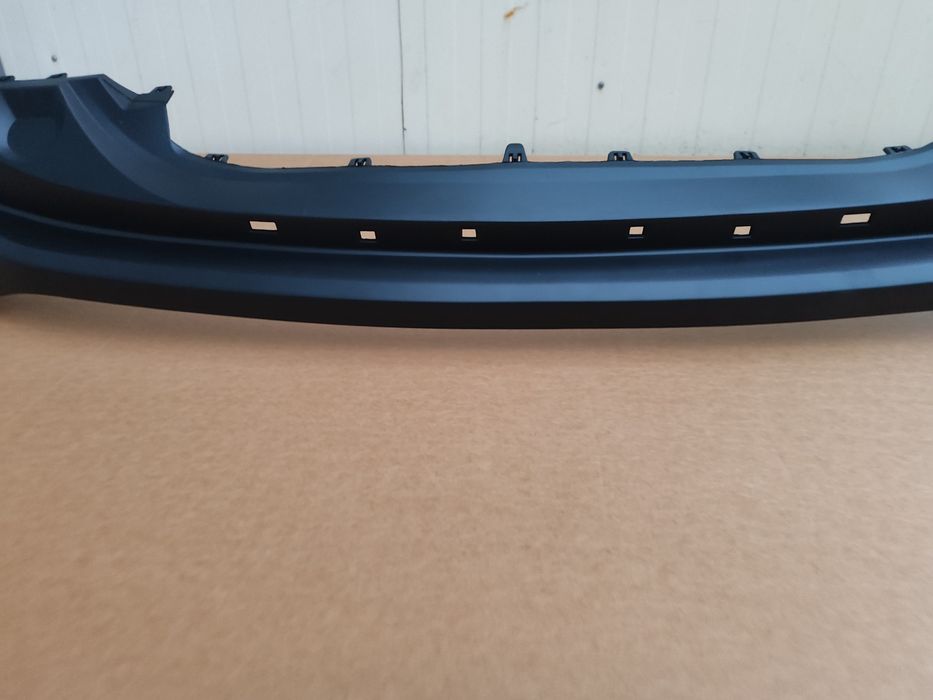 Пластик над бампером  для Ford F150 Lightning 2022-2025.