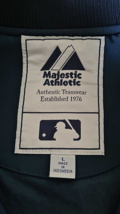 Kurtka Bomberka Bejsbolówka Majestic New York Yankees Streatwear