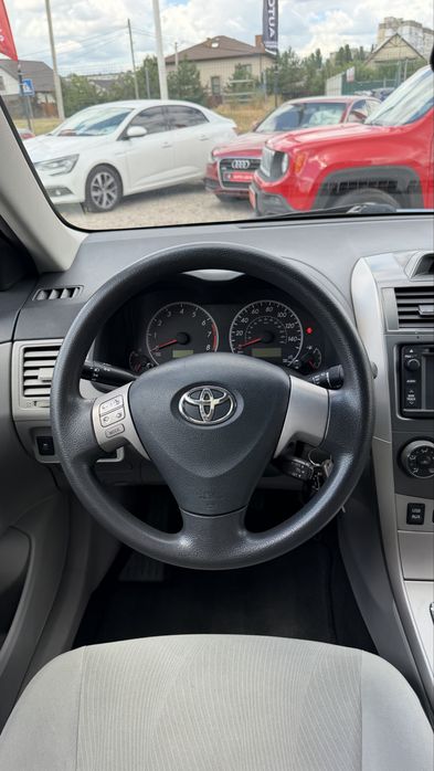 Toyota Corolla Тойота Королла 2013 р 1,8 бенз 6АКПП