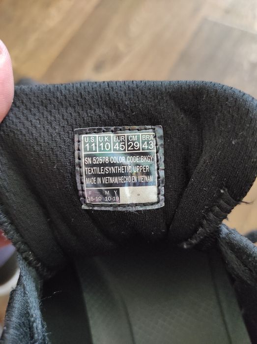 45 Skechers оригінальні кросовки